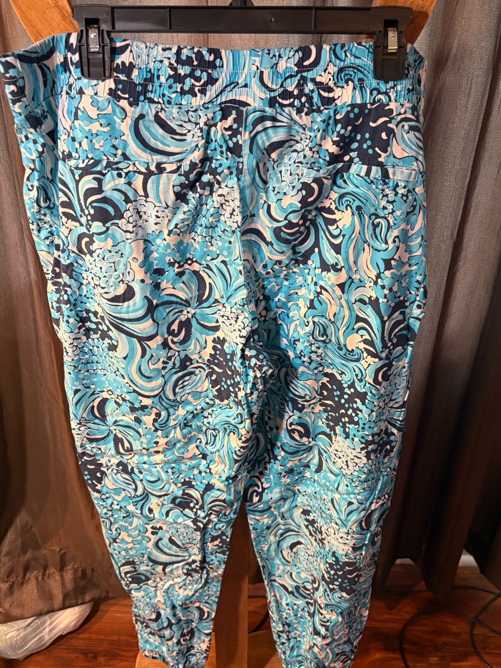 Lilly Pulitzer jogger style pull on pocket pants  XL